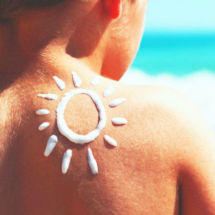اهمیت استفاده از ضد آفتاب در پاییز و زمستان