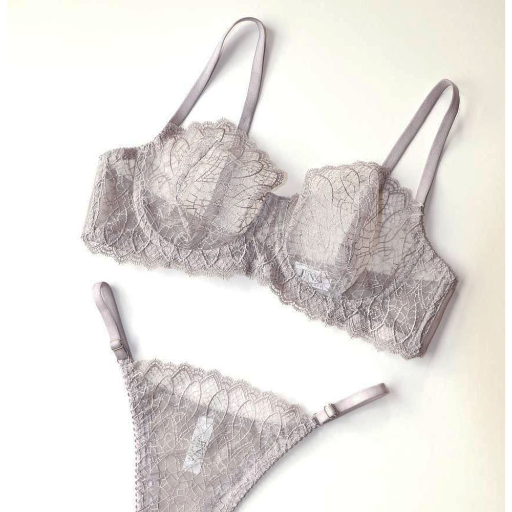 ست لباس زیر زنانه توری گری (Gray) از برند ژینا