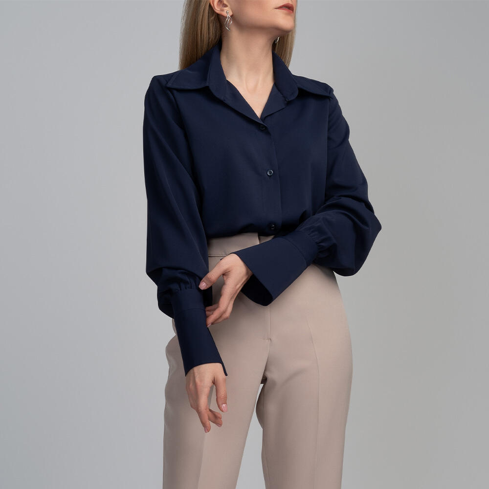 شومیز زنانه ی کرپ یقه پایه دار کریستینا (Cristina) سین استایل