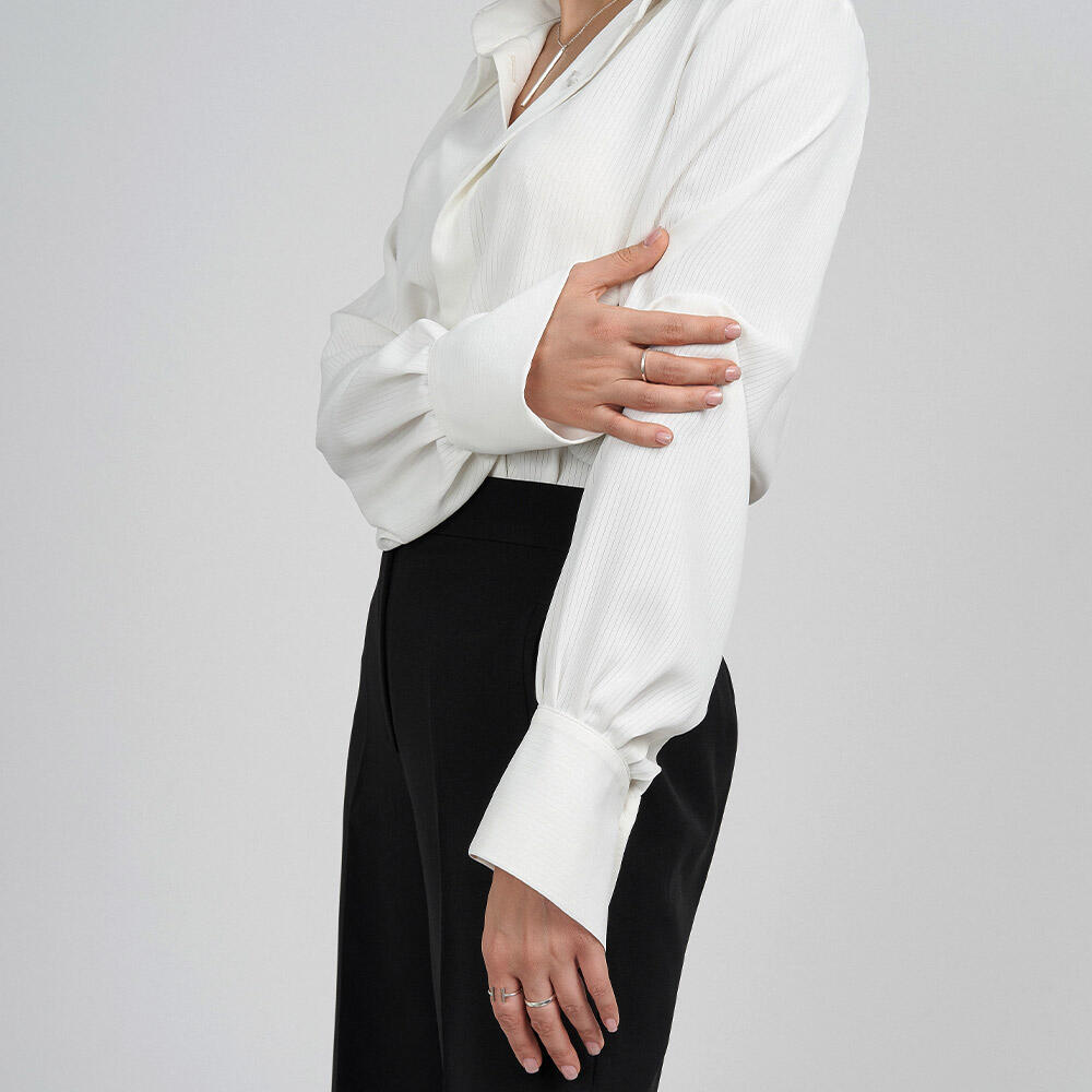 شومیز سفید کرپ حریر ویویانا (viviana) سین استایل