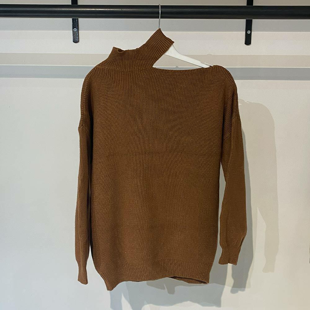 بافت زنانه یقه برش دار قهوه‌ای Fall 26