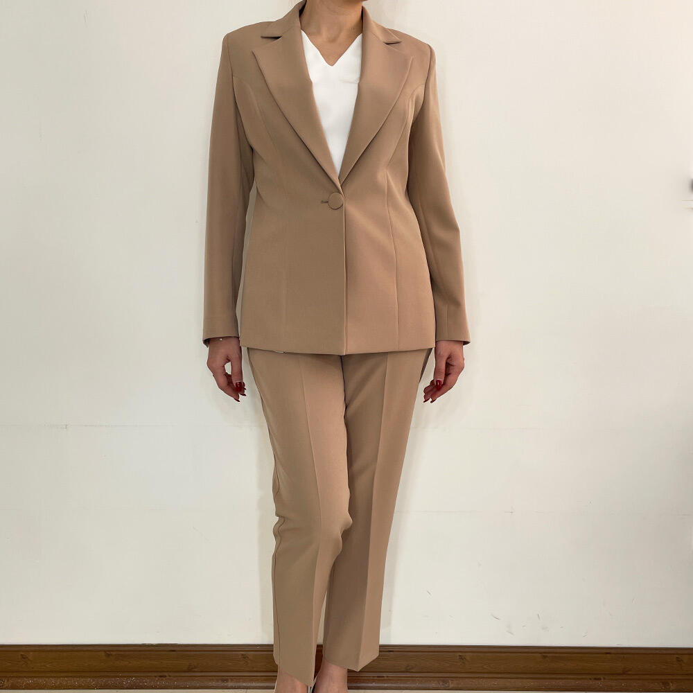 کت و شلوار زنانه کرپ مازراتی کلویی (chloe) کد 5124