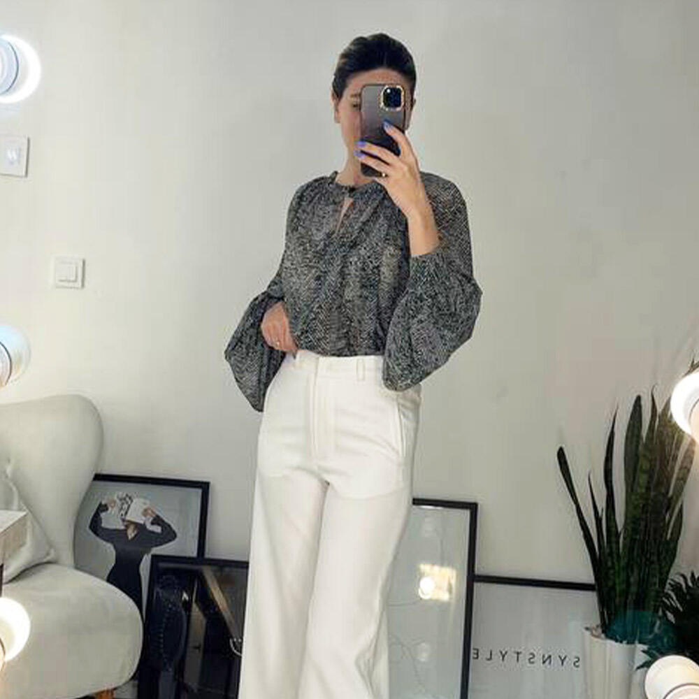 شومیز زنانه آستین پفی دبورا (Deborah) سین‌استایل