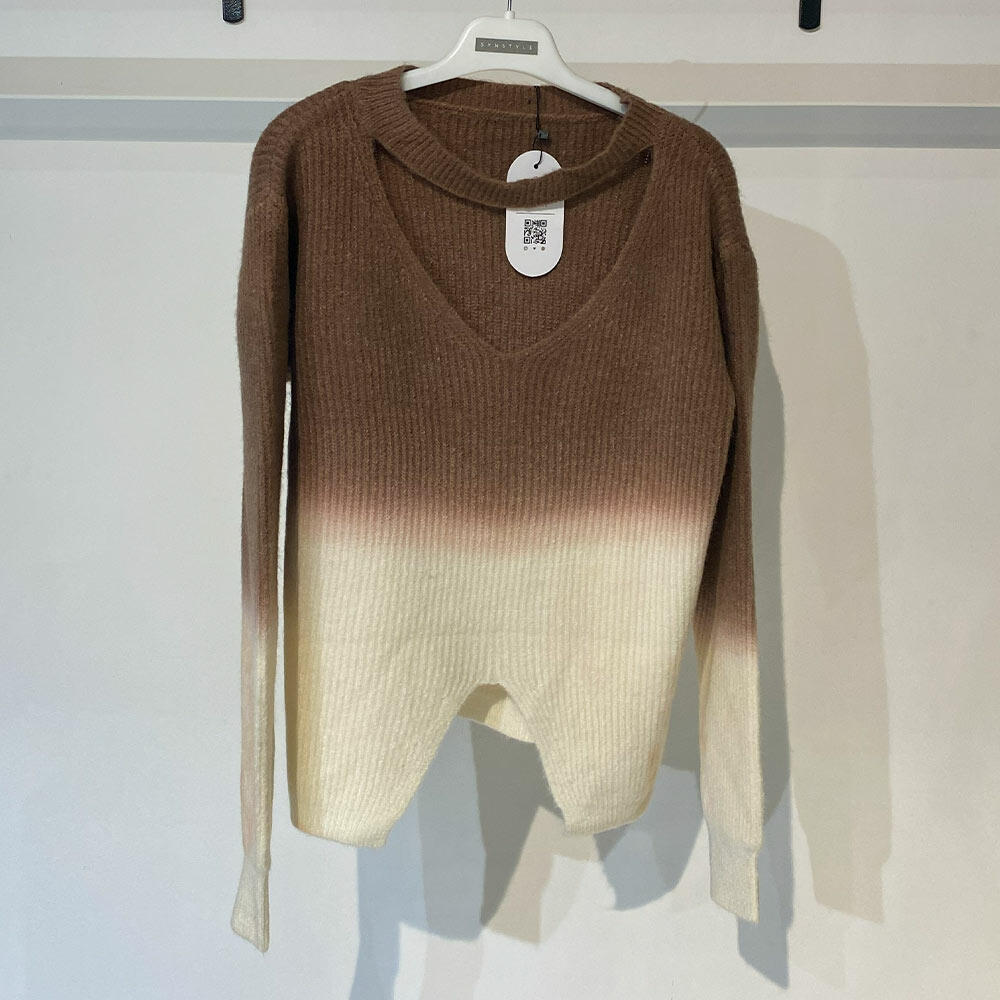 بافت زنانه یقه هفتی کرم قهوه‌ای Fall 19