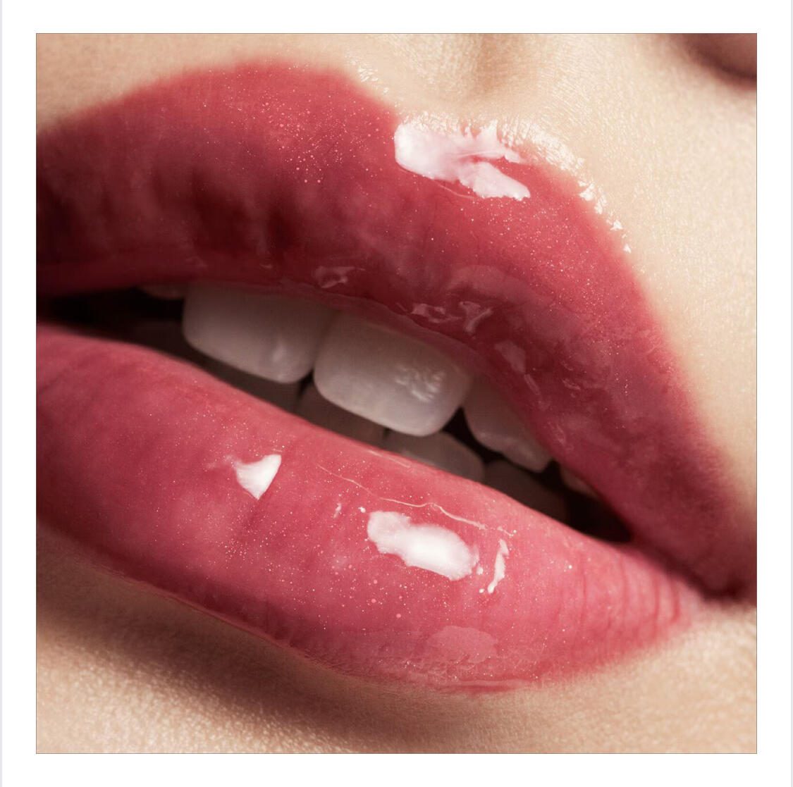 لیپ گلاس Gloss Bomb فنتی بیوتی (FENTY BEAUTY)