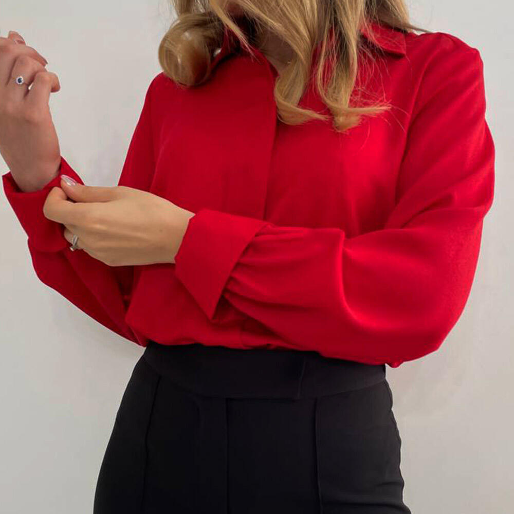 شومیز زنانه کرپ حریر شاین دار کارولینا (Carolina) سین استایل