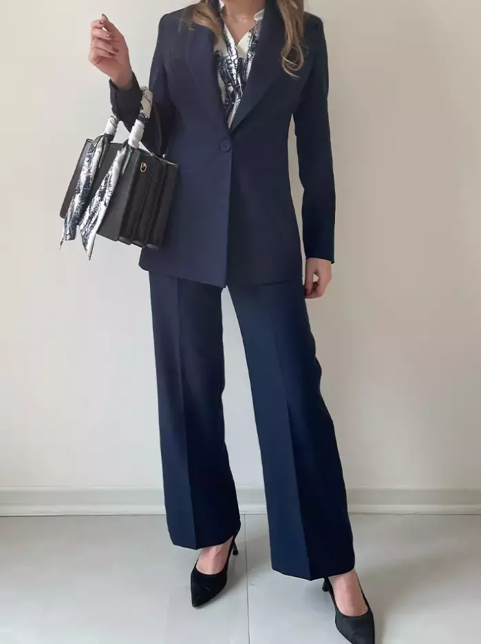 ست سه تکه کت و شلوار و شومیز سرمه‌ای دیواین (Devine) 5553